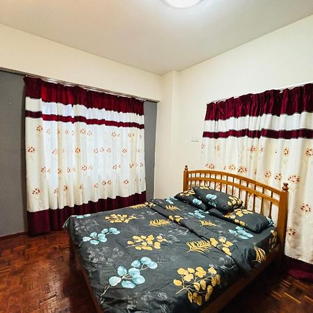 Glory Beach Resort Own Петалинг Джая Екстериор снимка